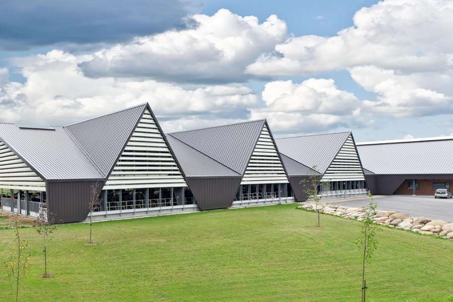 Atypisches landwirtschaftliches Gebäude der Extraklasse, Favrgaardsvej 265, 8300 Odder